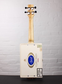 Cigarbox Ukulele back